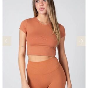 Paragon cropped short sleeve